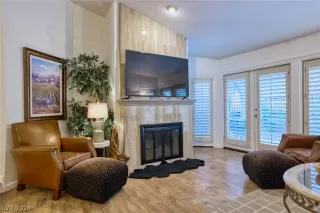 Photo #1: 2589843 Listing