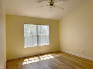 Photo #1: 2589852 Listing 