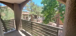 Photo #4: 2589885 Listing