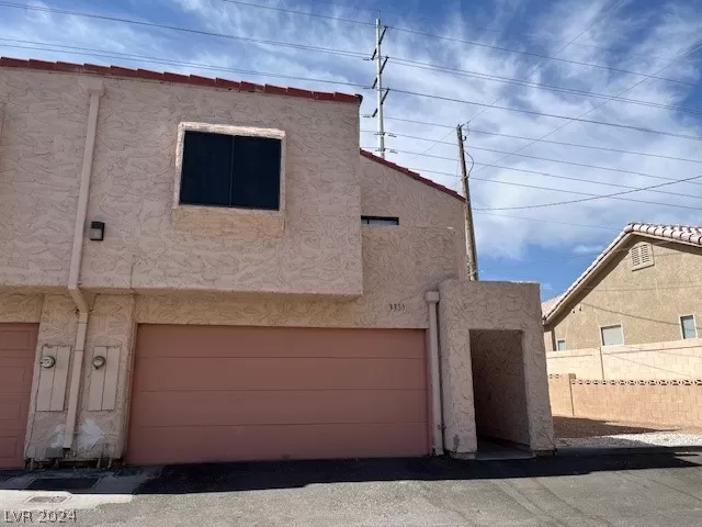 MLS: 2589888 Condo For Sale