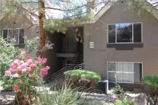 Photo #1: 2589890 Listing