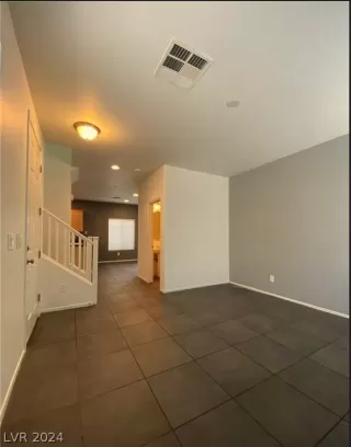 Photo #1: 2589928 Listing 