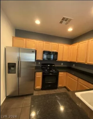 Photo #5: 2589928 Listing 