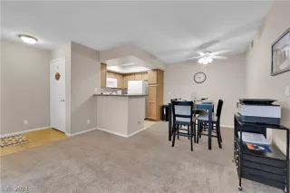 Photo #5: 2589954 Listing