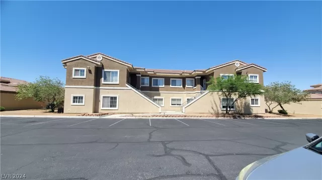 MLS: 2590010 Condo For Sale
