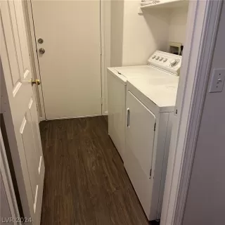 Photo #2: 2590024 Listing 