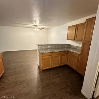 Photo #3: 2590024 Listing 