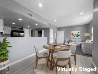 Photo #2: 2590063 Listing