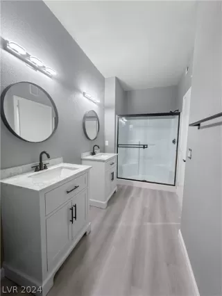 Photo #6: 2590063 Listing