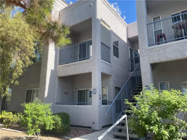 MLS: 2590081 Condo For Sale