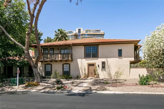 MLS: 2590102 Condo For Sale