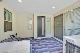 Photo #2: 2590118 Listing