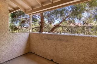 Photo #5: 2590121 Listing