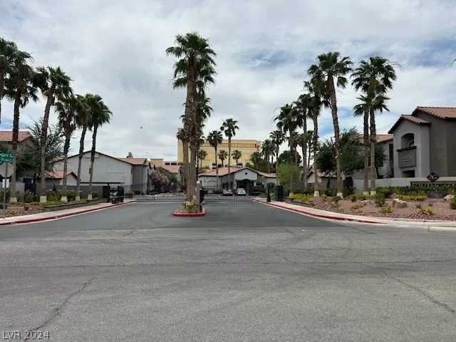 MLS: 2590122 Condo For Sale