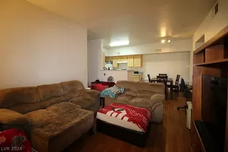 Photo #4: 2590122 Listing 