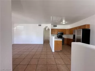 Photo #6: 2590123 Listing 