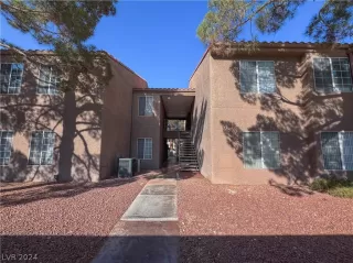 Photo #1: 2590142 Listing 