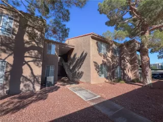 Photo #2: 2590142 Listing 