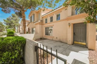 Photo #4: 2590143 Listing