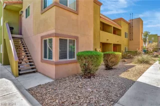 Photo #1: 2590154 Listing 