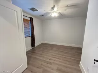 Photo #2: 2590158 Listing 