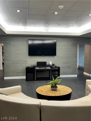 Photo #6: 2590192 Listing 