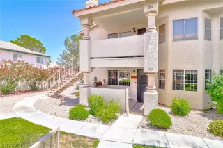 Photo #1: 2590195 Listing