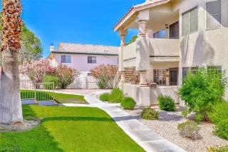 Photo #3: 2590195 Listing