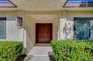 Photo #4: 2590230 Listing