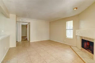 Photo #2: 2590239 Listing 