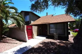 Photo #2: 2590246 Listing 