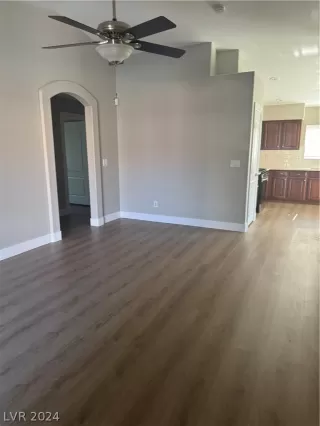 Photo #3: 2590274 Listing 