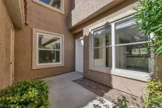 Photo #1: 2590289 Listing 