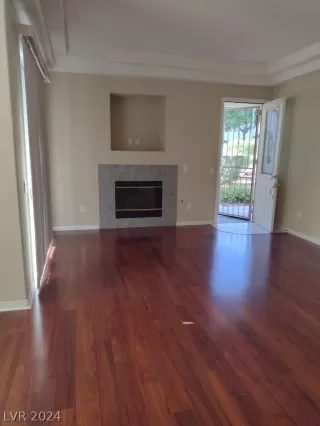 Photo #3: 2590305 Listing 