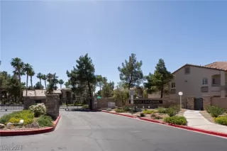 Photo #1: 2590307 Listing