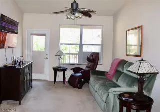 Photo #5: 2590315 Listing