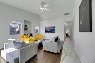 Photo #3: 2590321 Listing 
