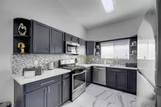 Photo #6: 2590321 Listing 