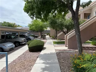 Photo #5: 2590362 Listing 