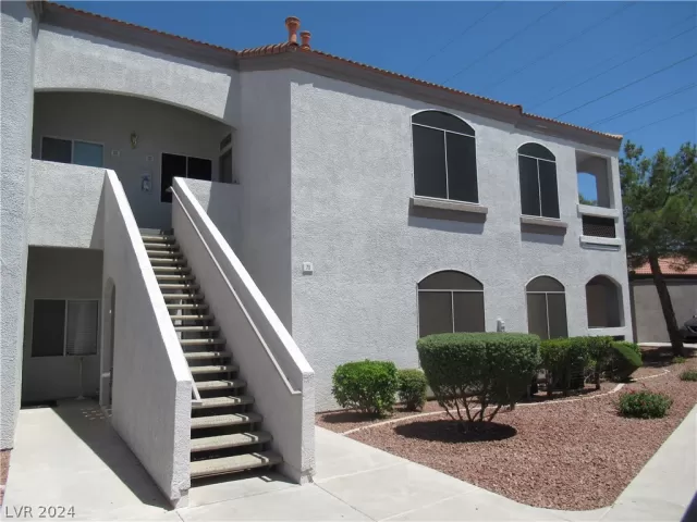 MLS: 2590367 Condo For Sale