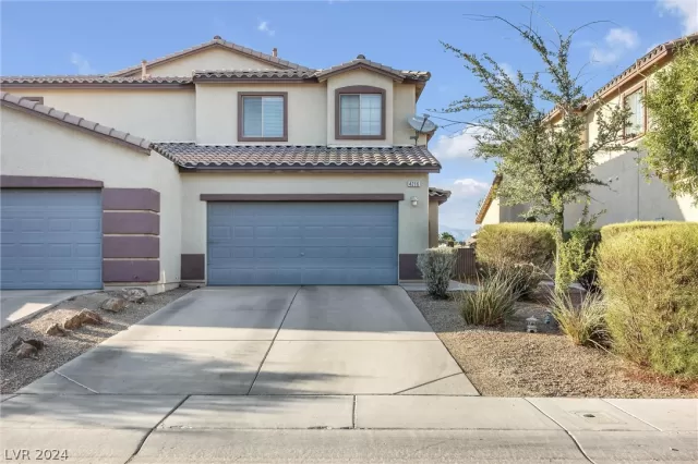 MLS: 2590376 Condo For Sale