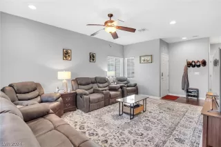 Photo #1: 2590376 Listing 