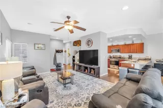 Photo #4: 2590376 Listing 