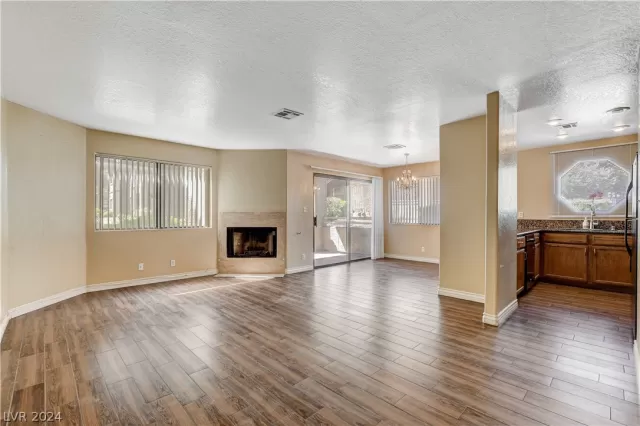 MLS: 2590384 Condo For Sale