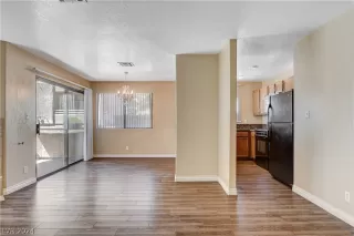 Photo #3: 2590384 Listing 