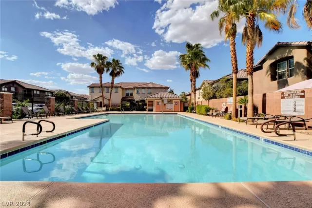 MLS: 2590390 Condo For Sale
