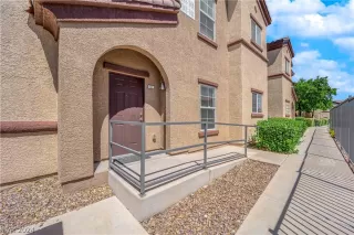 Photo #3: 2590432 Listing 