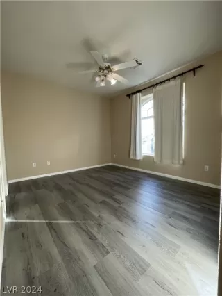 Photo #3: 2590448 Listing