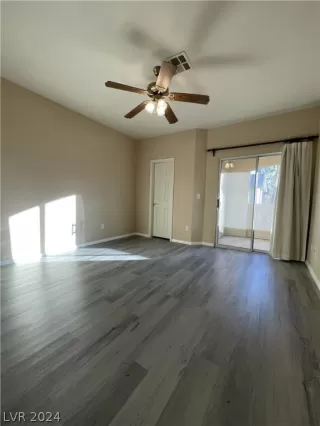 Photo #5: 2590448 Listing