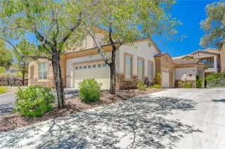 Photo #2: 2590485 Listing